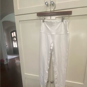 Lululemon High Rise "25 leggings - Size 6